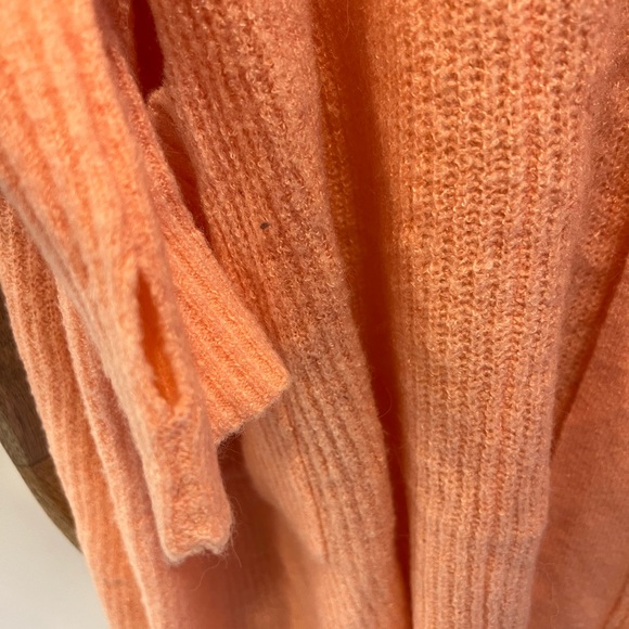 FREE PEOPLE BB Lightweight Ribbed Sweater Cardigan thumb hole sleeves - Picture 6 of 7